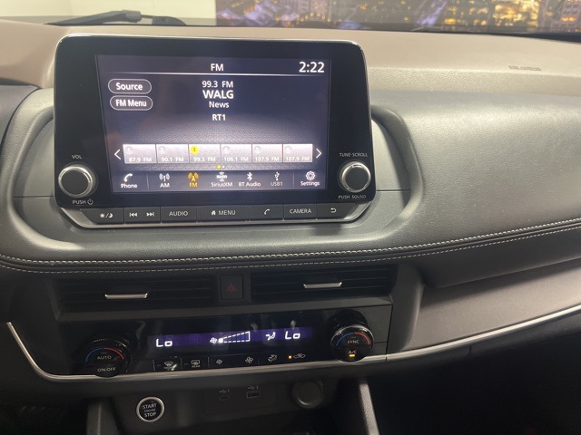2023 Nissan Rogue SV photo 14
