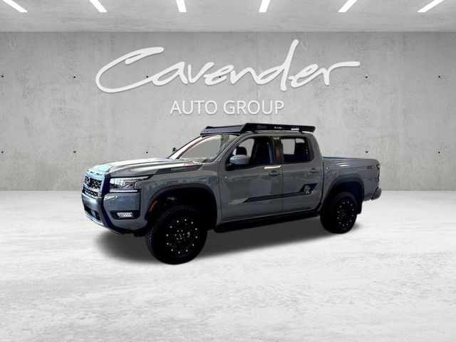 2025 Nissan Frontier PRO-4X's photo