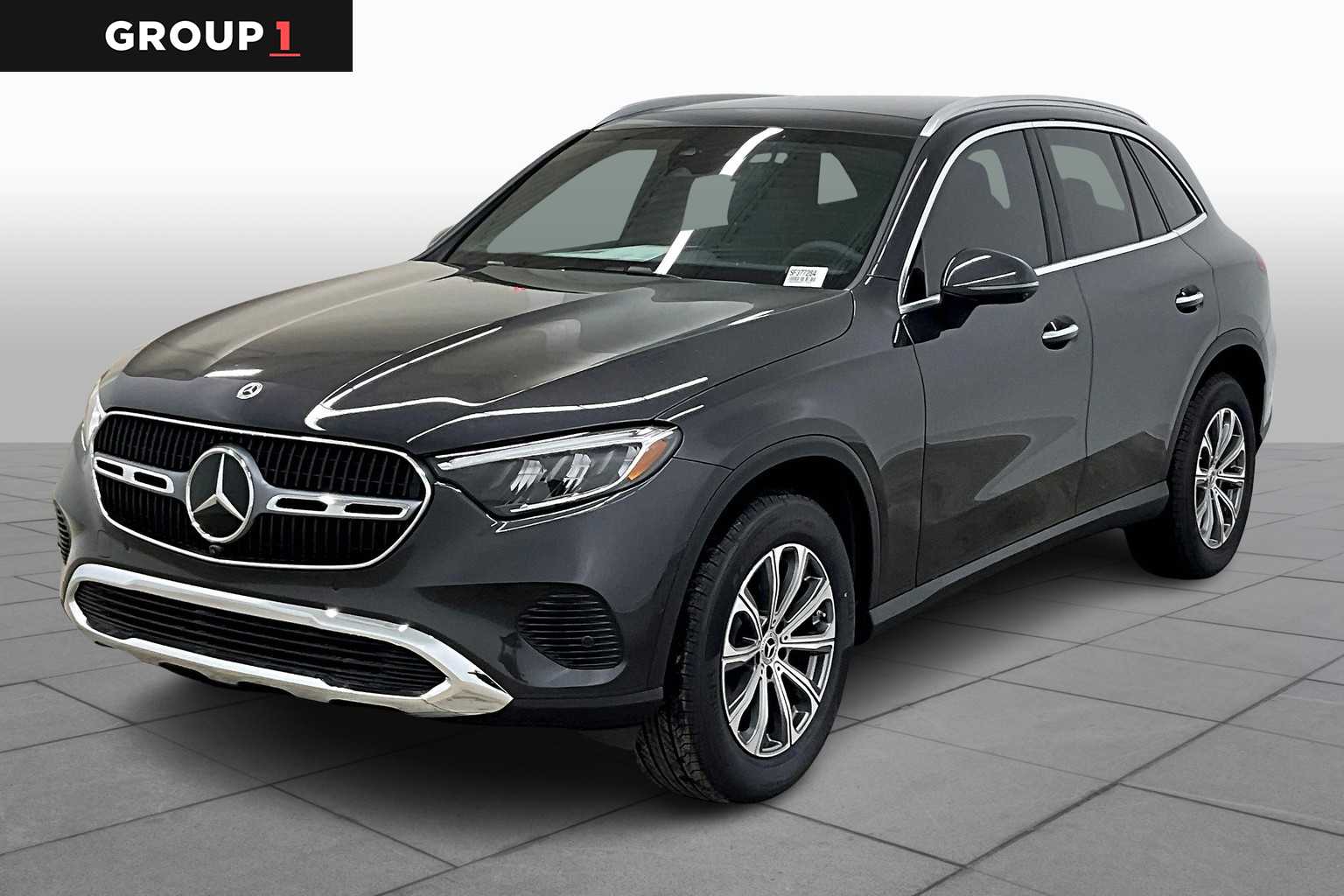 2025 Mercedes-Benz GLC Base's photo