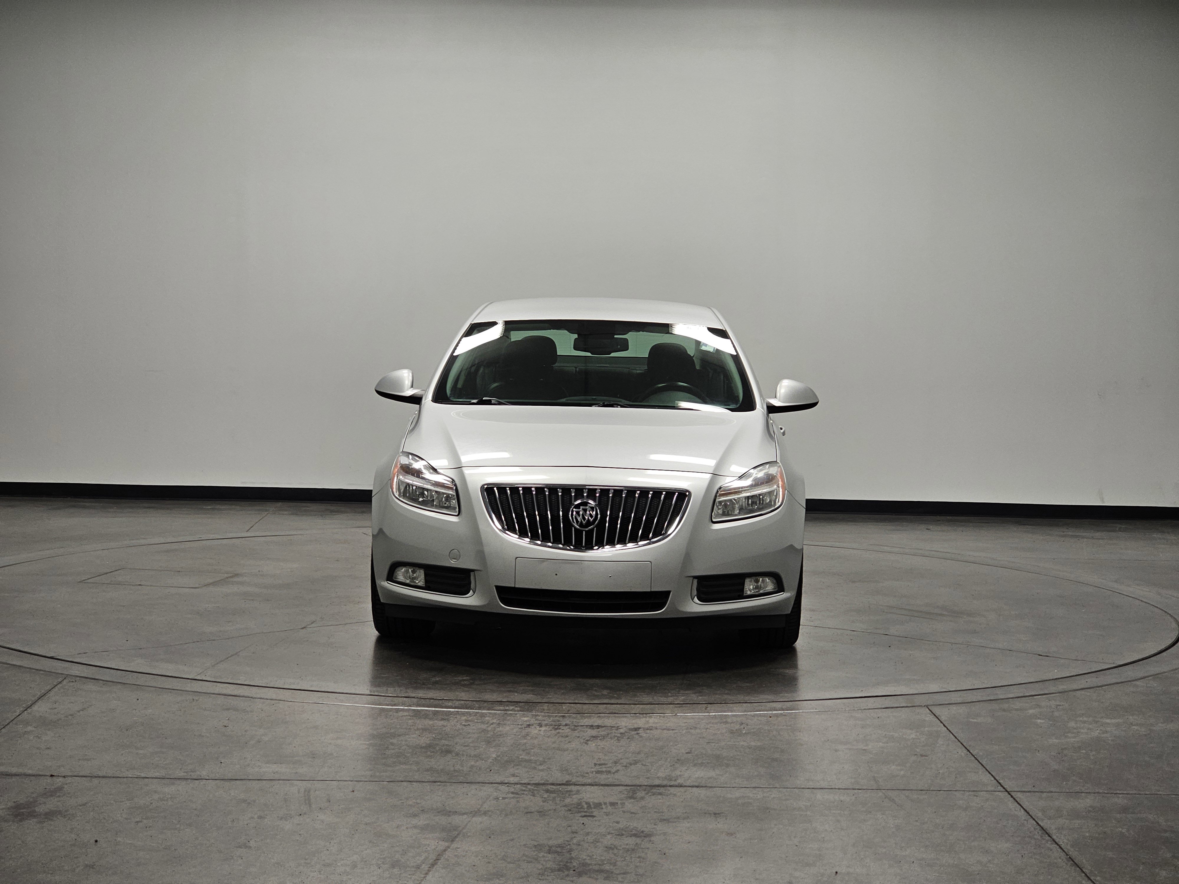 2011 Buick Regal CXL photo 2