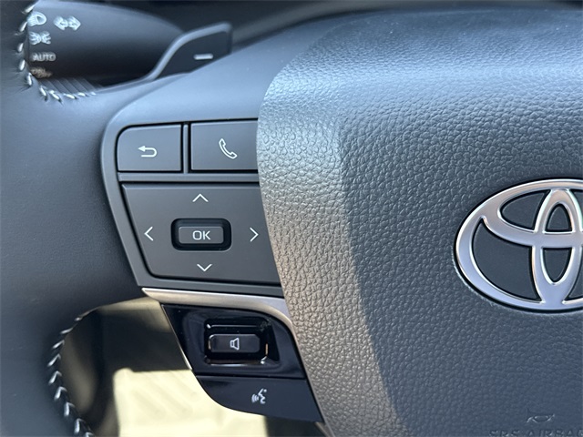 2025 Toyota Camry SE photo 20