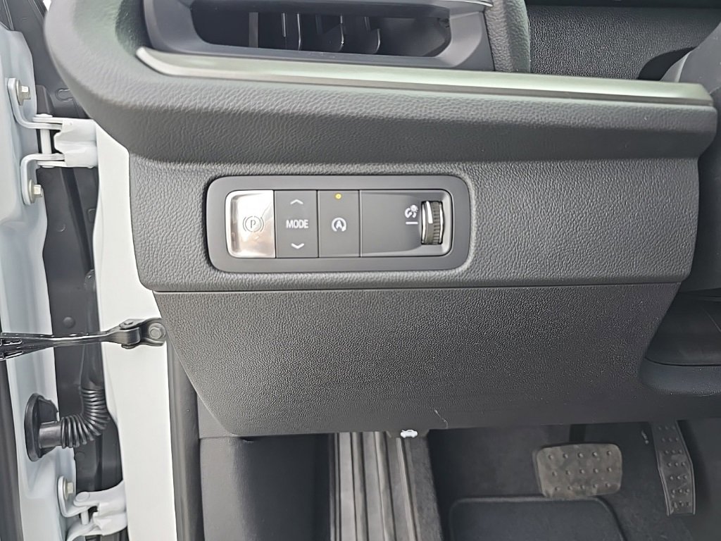 2025 Chevrolet Traverse photo 19