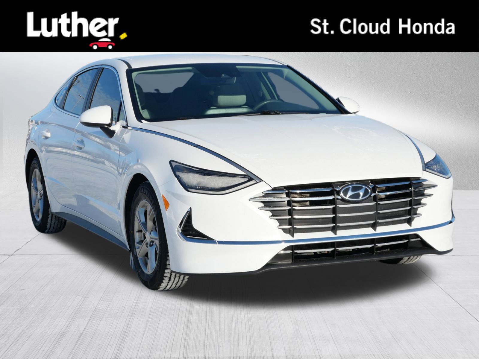2022 Hyundai Sonata SE's photo