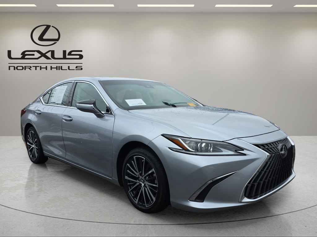 2023 Lexus ES 350's photo