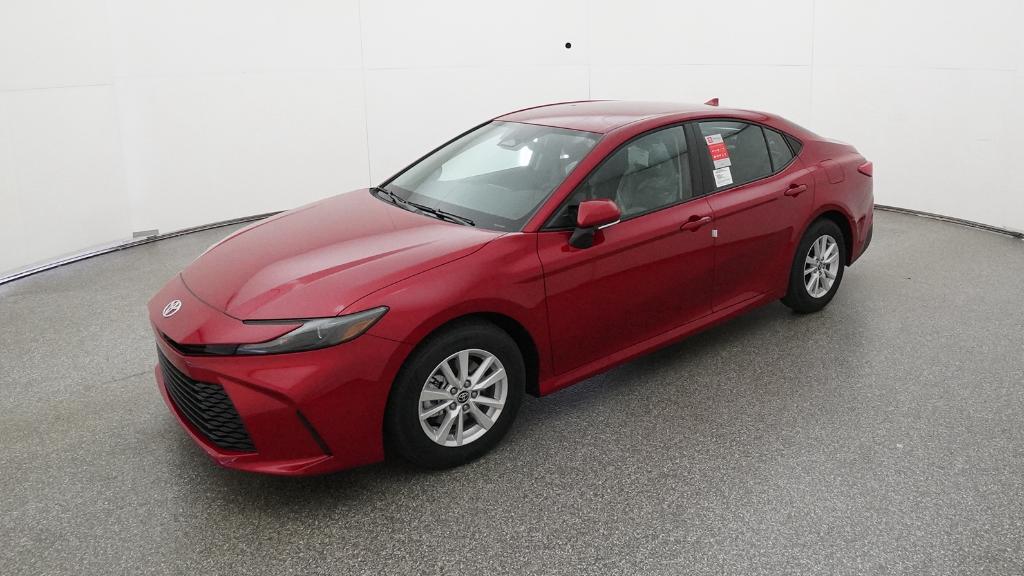 2026 Toyota Camry LE's photo