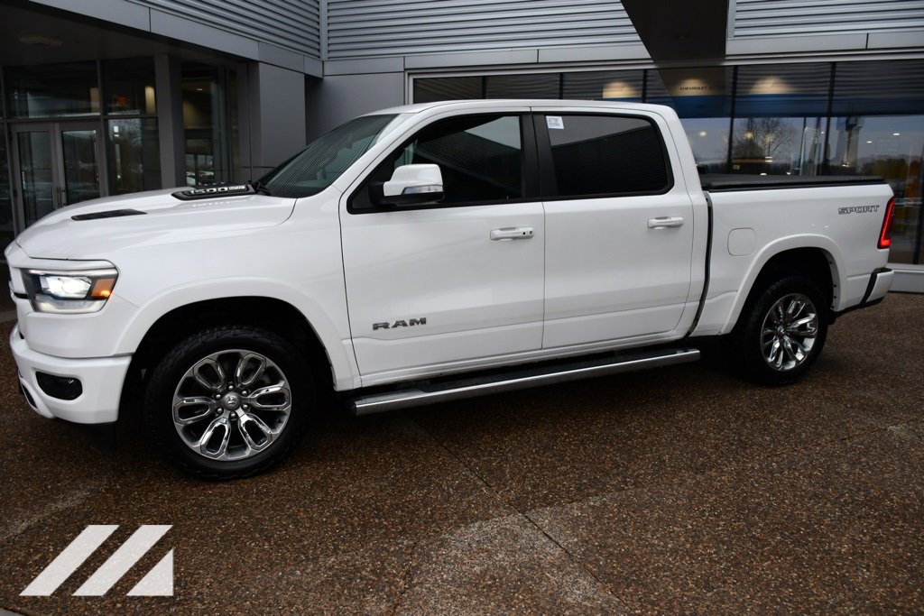 2020 Ram 1500 Laramie photo 2