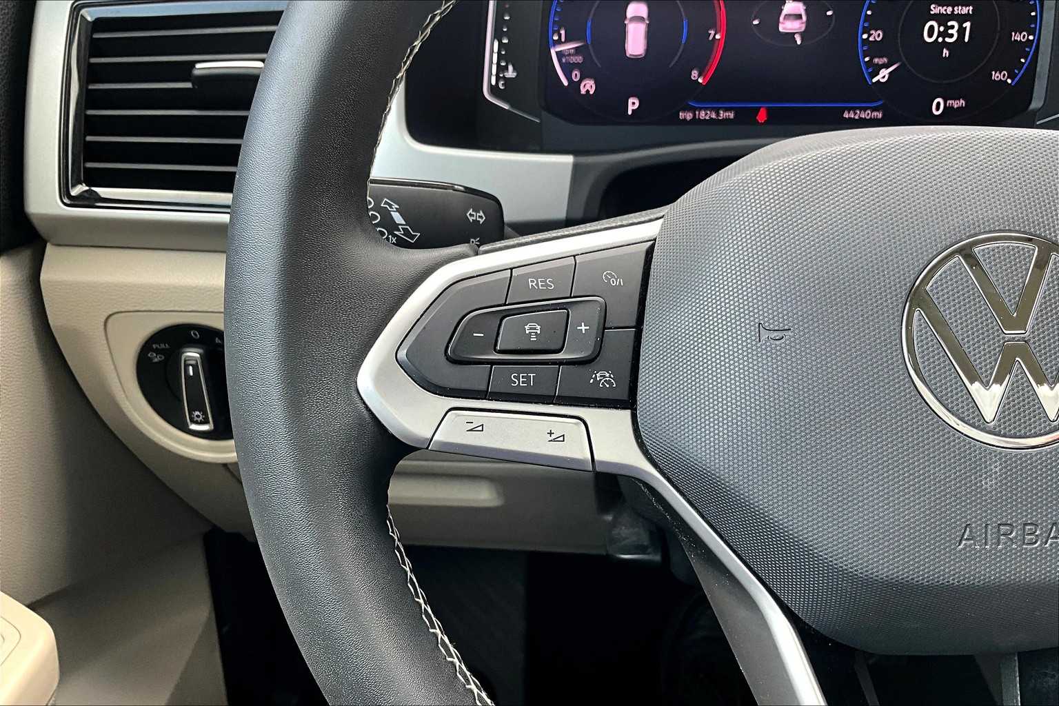 2021 Volkswagen Atlas SEL photo 22