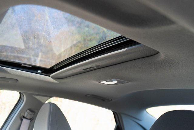 2026 Hyundai Elantra SEL Sport photo 3