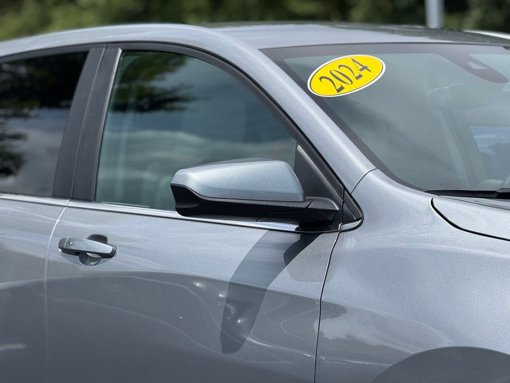 2024 Chevrolet Equinox LT photo 5