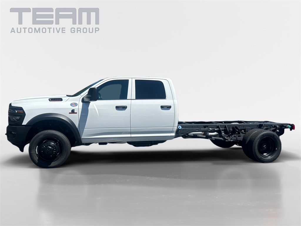 2025 Ram 5500 Tradesman photo 4