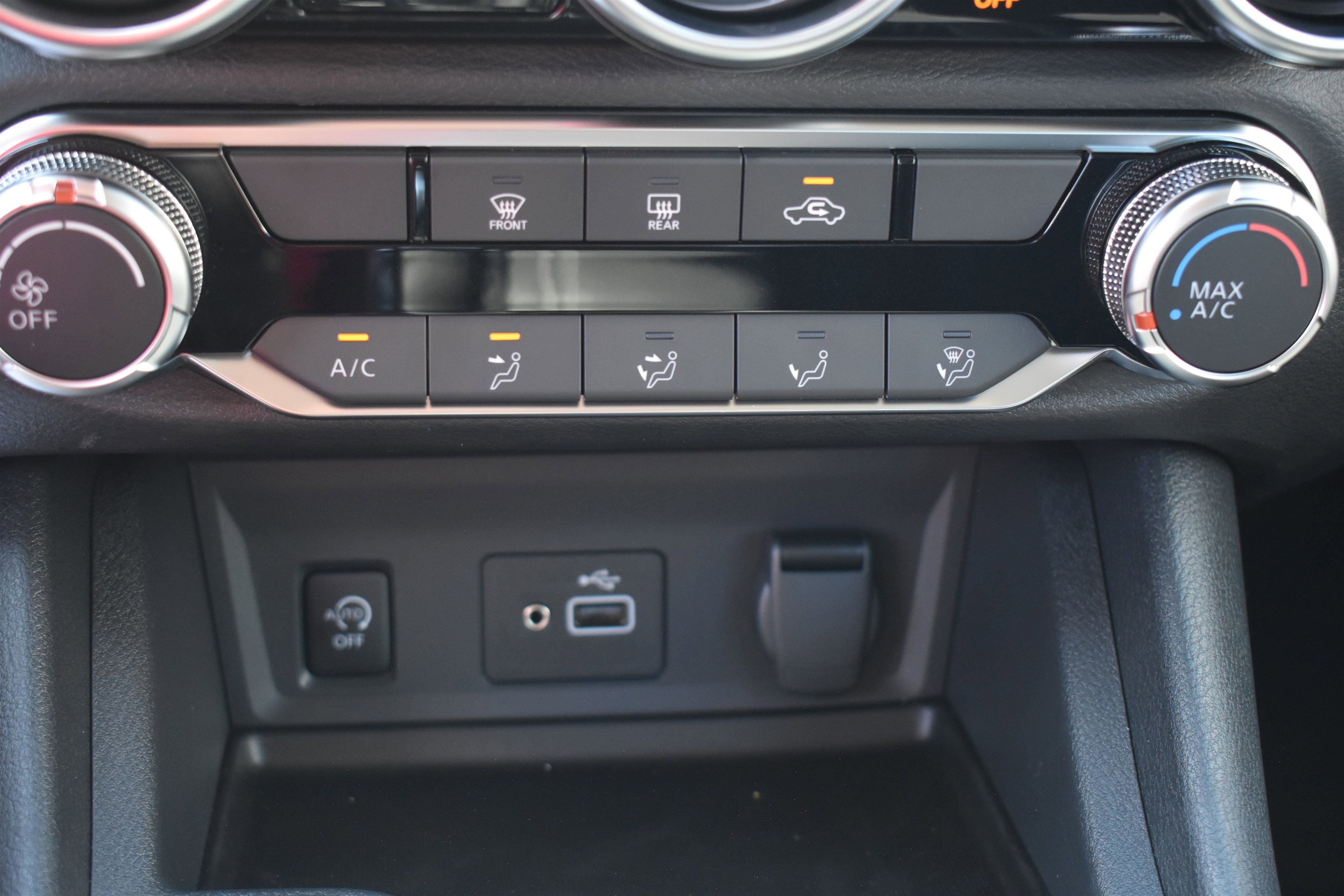 2025 Nissan Sentra S photo 16
