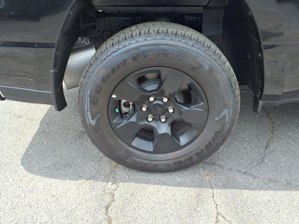 2025 Ram 1500 Tradesman photo 5