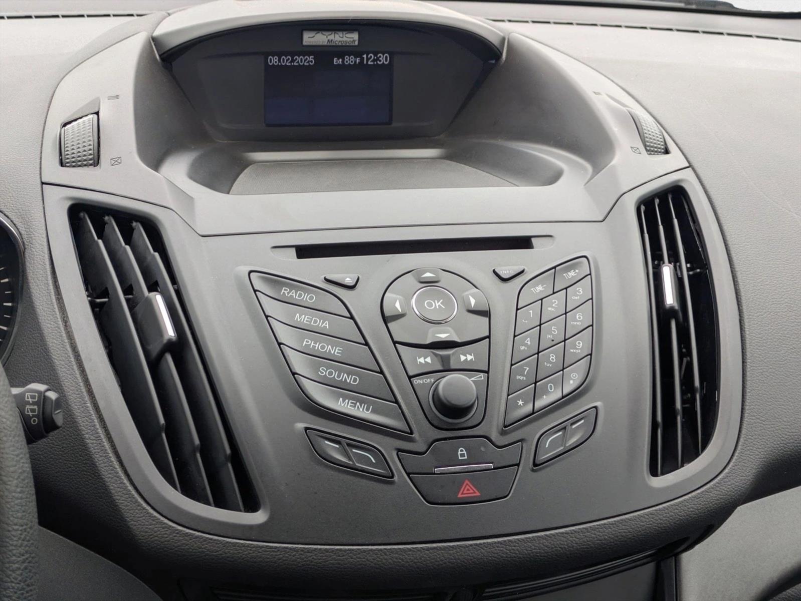 2014 Ford Escape S photo 13