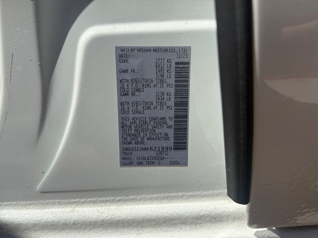 2024 Nissan Frontier SV photo 17