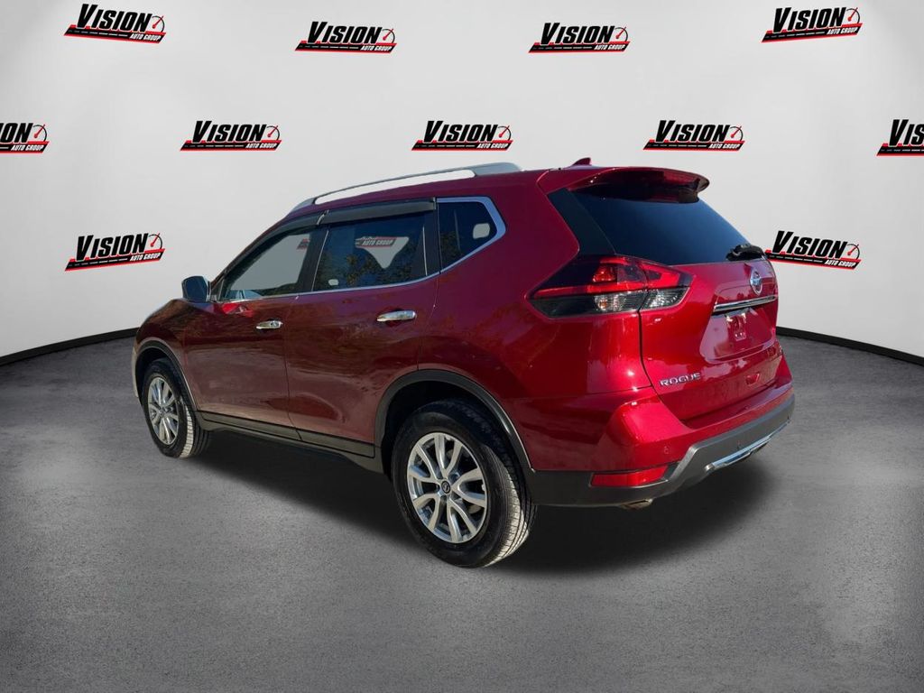2019 Nissan Rogue SV photo 7