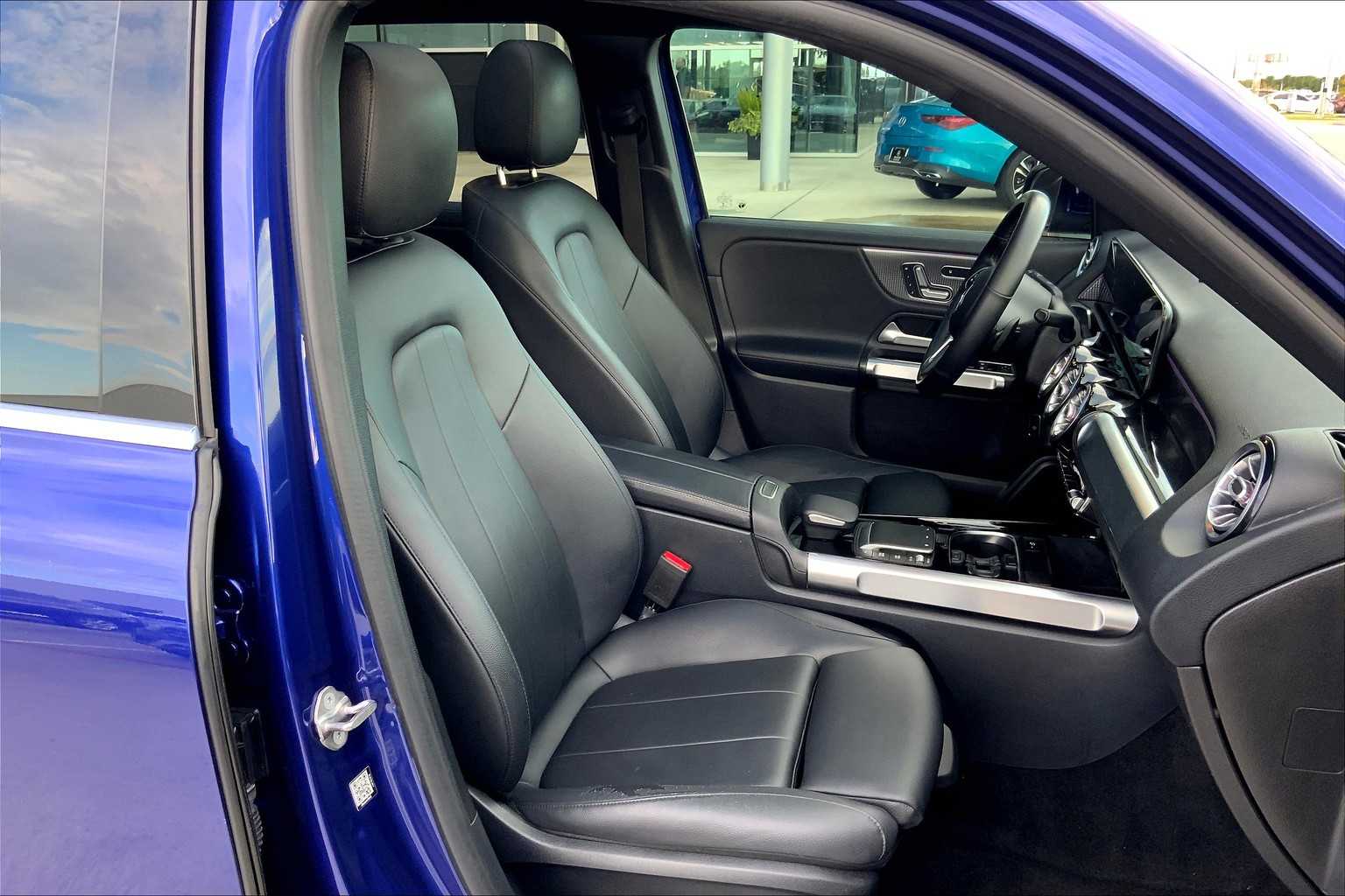 2021 Mercedes Benz GLB 250 photo 7