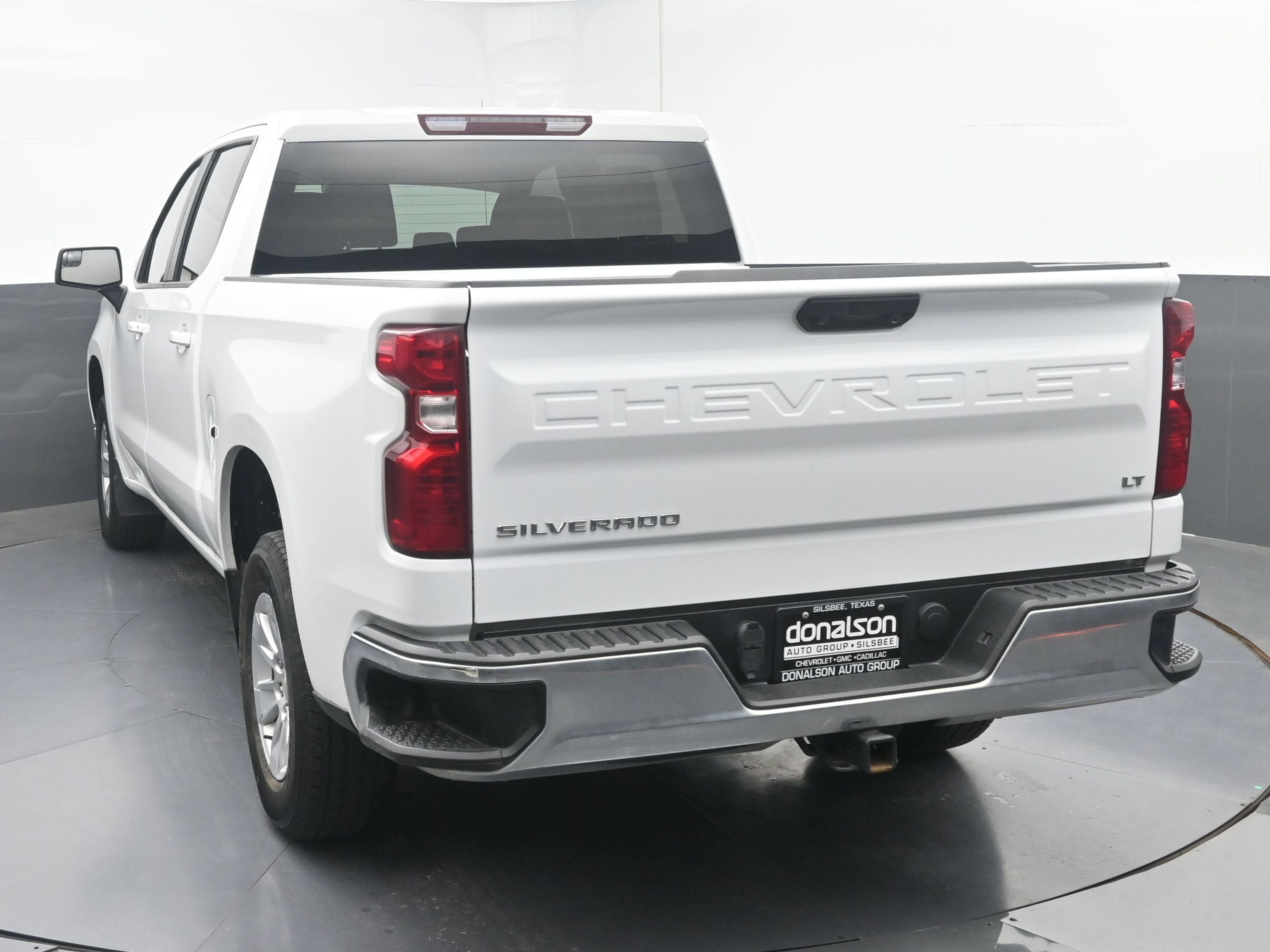 2023 Chevrolet Silverado 1500 LT photo 3