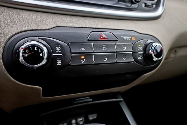 2019 Kia Sorento LX photo 15