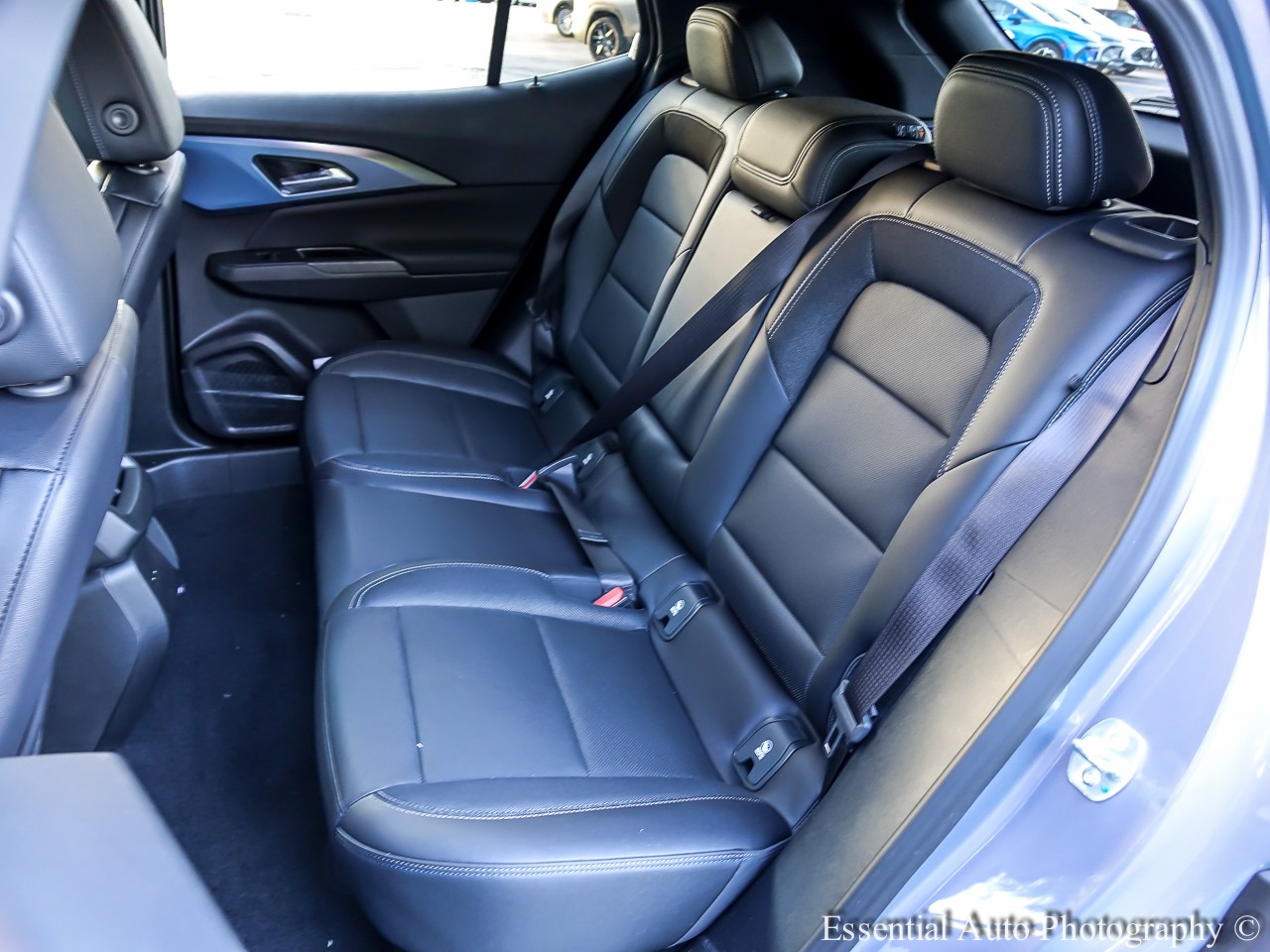 2025 Chevrolet Equinox EV 1LT photo 13
