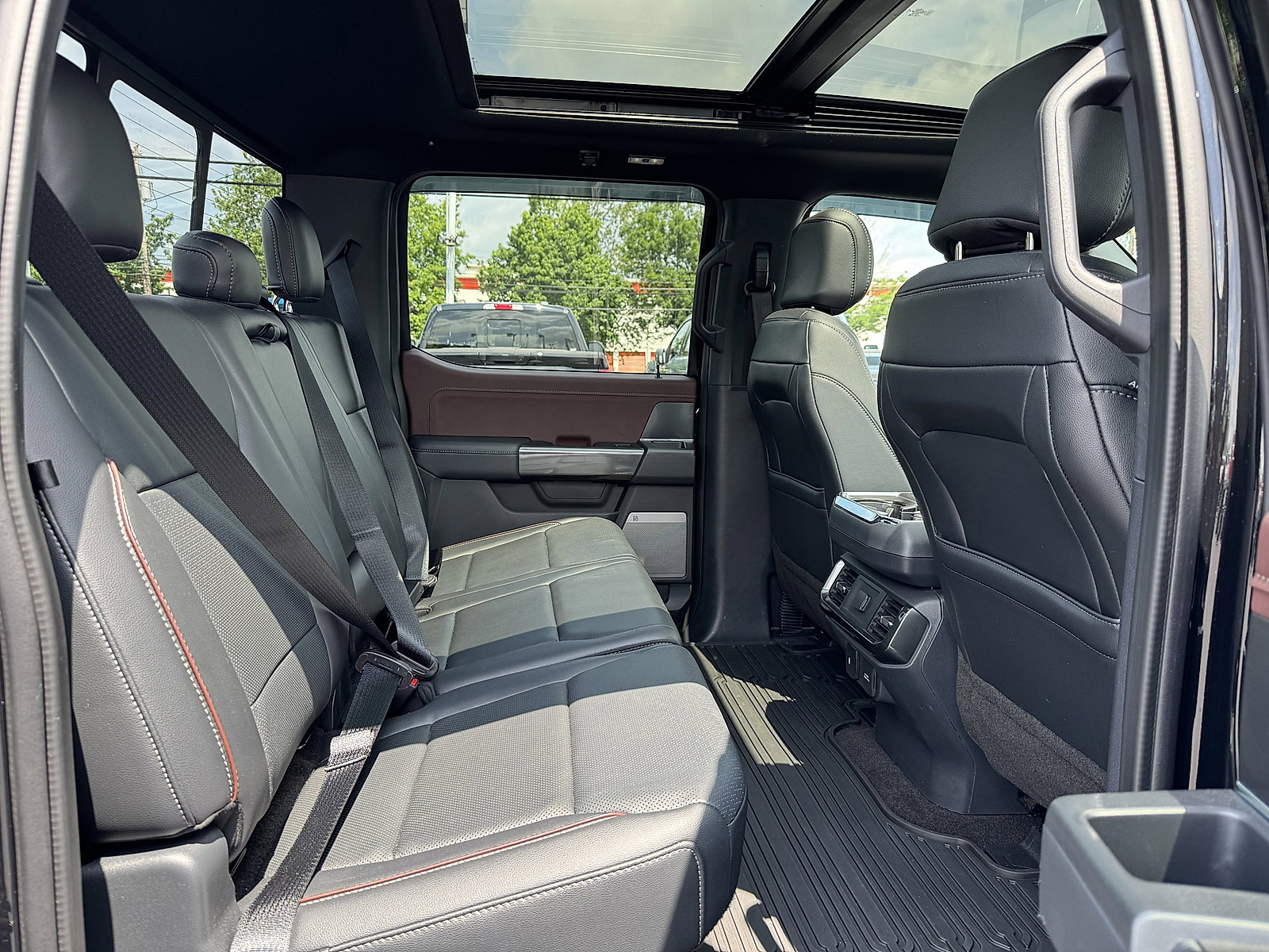 2021 Ford F-150 Lariat photo 11