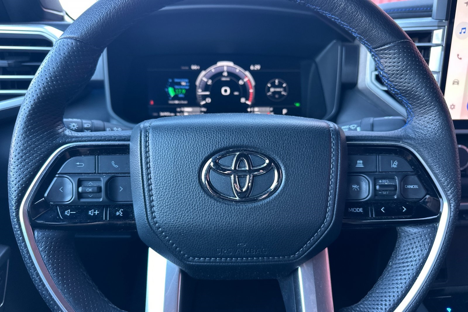 2022 Toyota Tundra Platinum photo 17