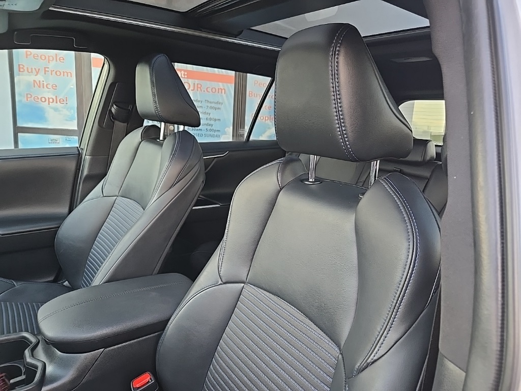 2022 Toyota RAV4 Hybrid XSE photo 33