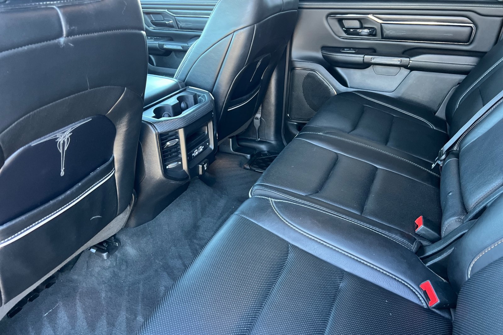 2022 Ram 1500 Limited photo 4