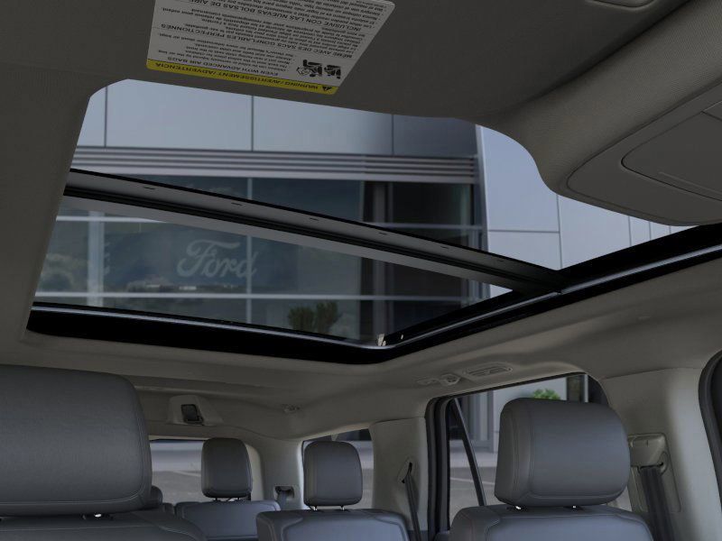 2025 Ford Expedition photo 21