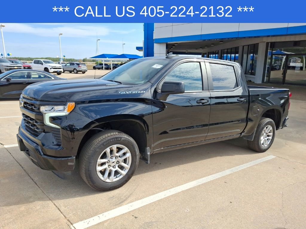 2025 Chevrolet Silverado 1500 RST photo 2