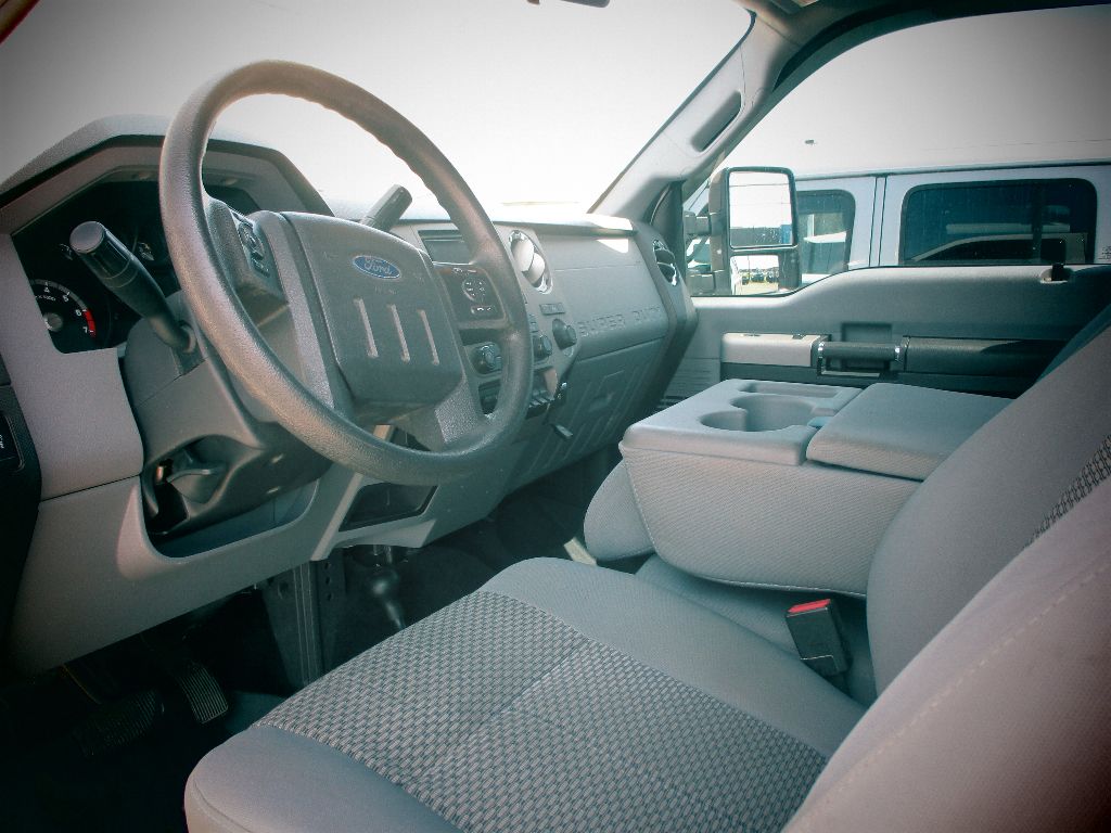2015 Ford F-250 XLT photo 5