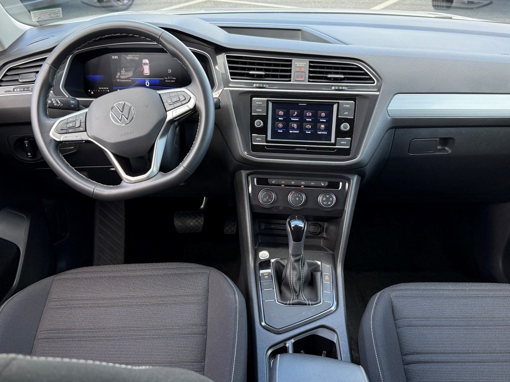 2024 Volkswagen Tiguan S photo 2