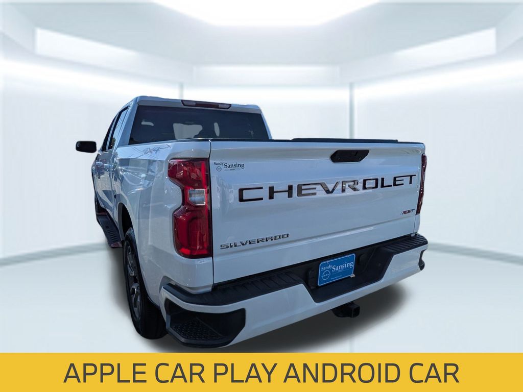 2021 Chevrolet Silverado 1500 RST photo 3