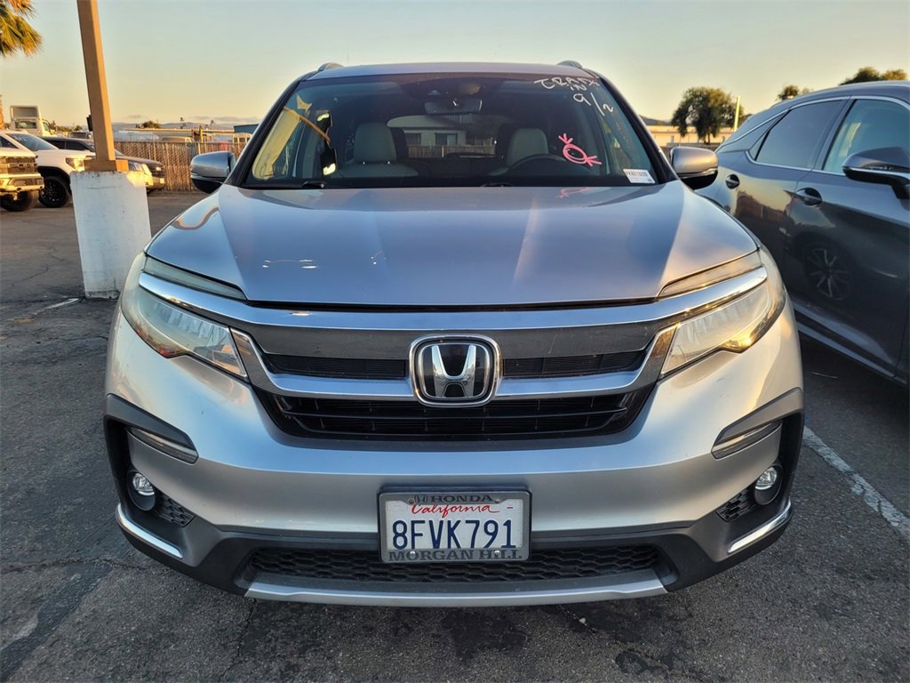 2019 Honda Pilot Touring photo 2