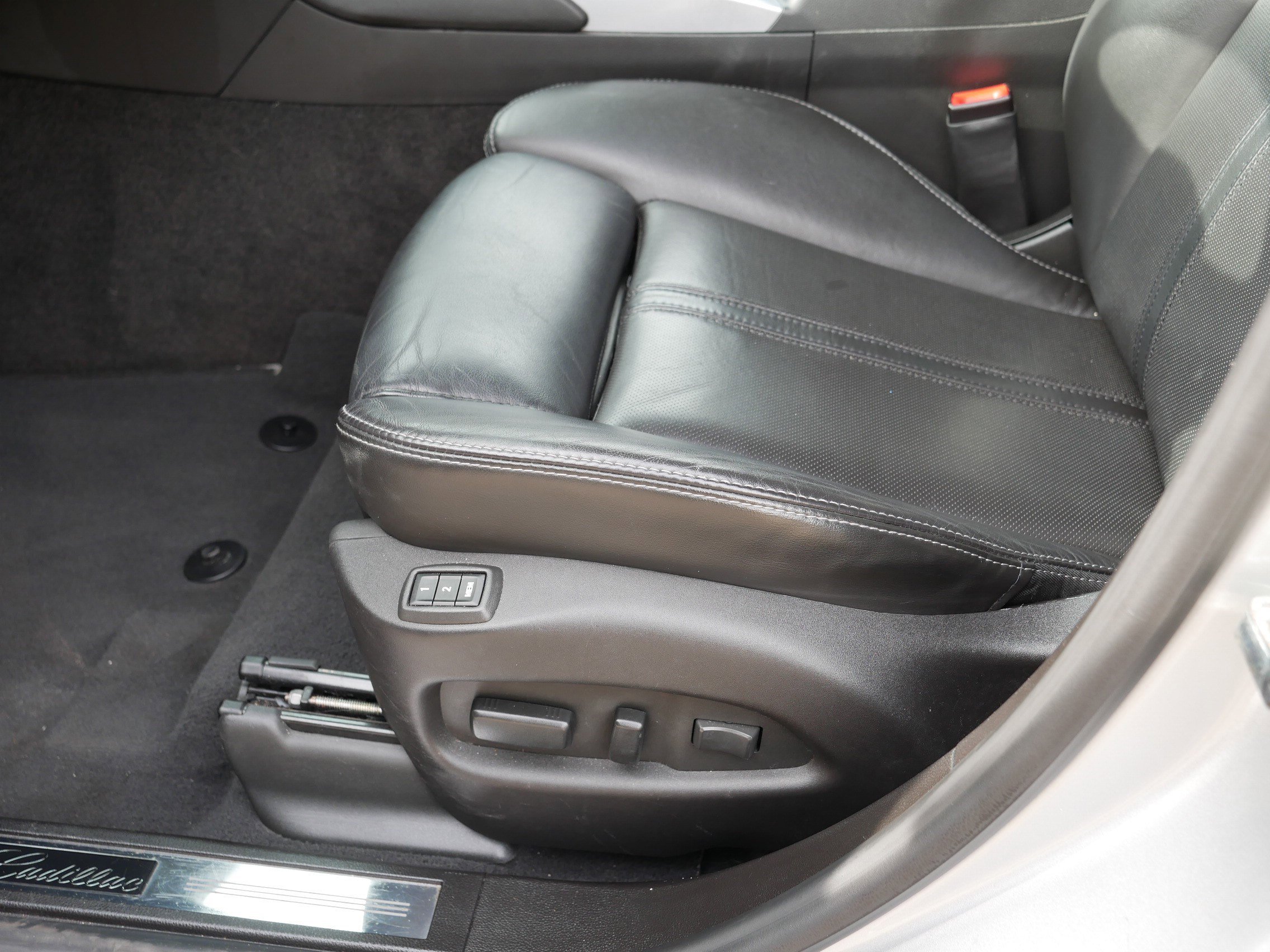 2016 Cadillac SRX Luxury photo 20