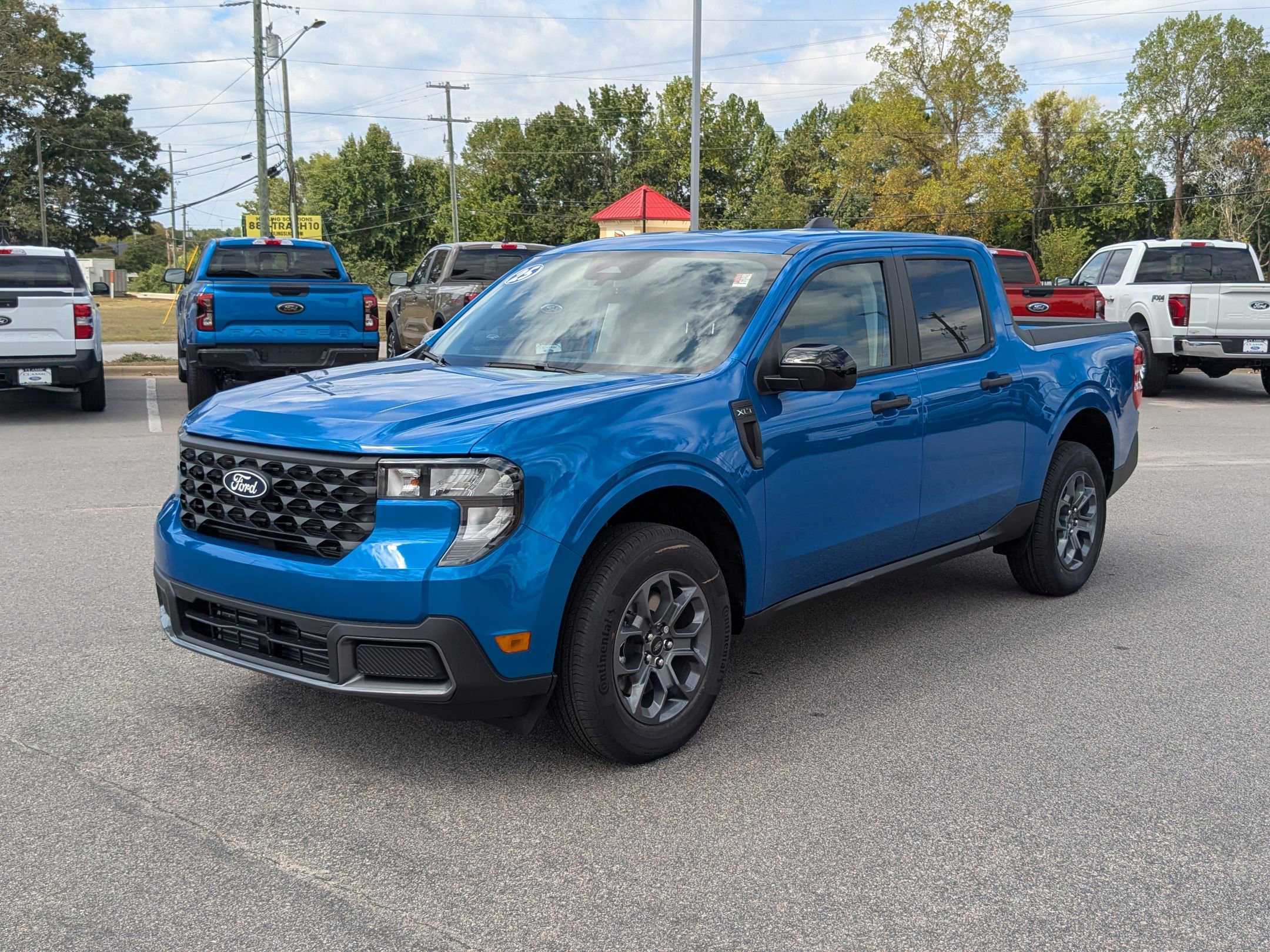 2025 Ford Maverick XLT's photo