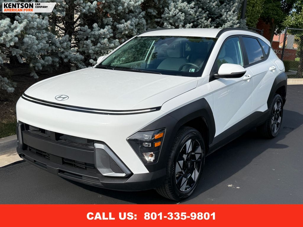 2025 Hyundai Kona SEL photo 3