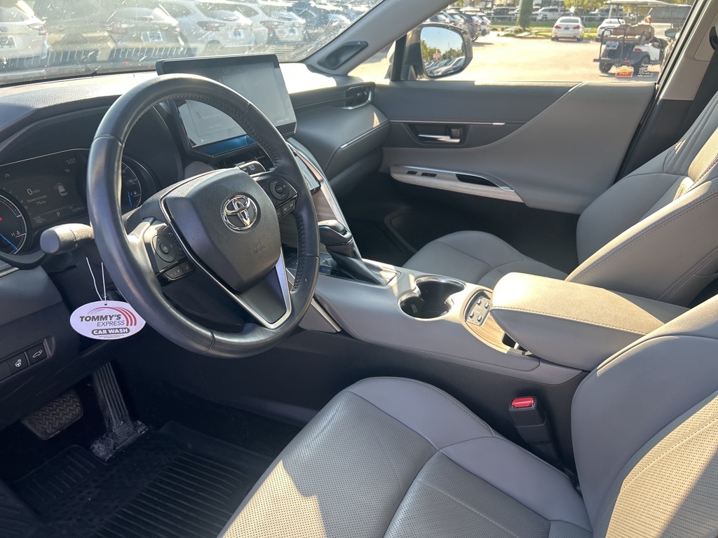 2021 Toyota Venza Limited photo 4