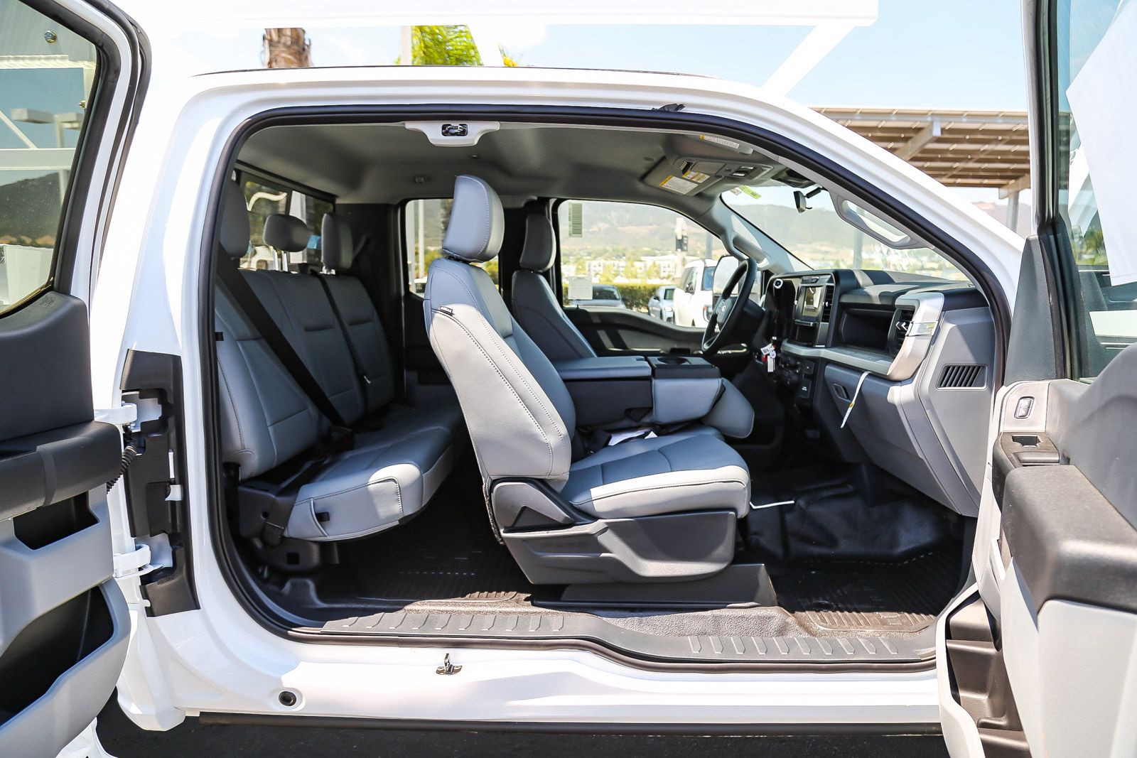 2025 Ford F-350 XL photo 28