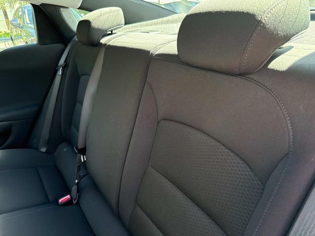 2023 Chevrolet Malibu LS photo 11