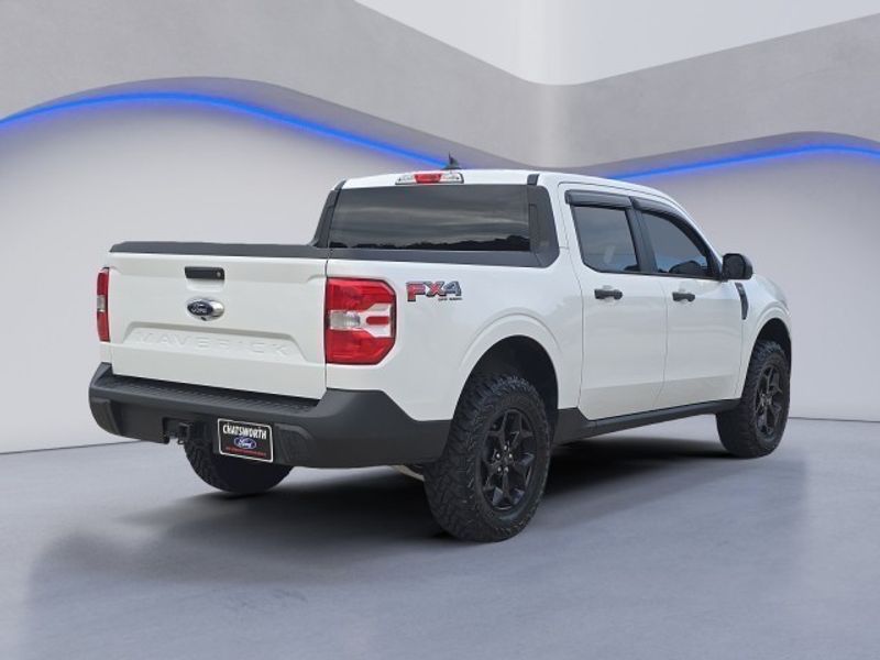 2024 Ford Maverick XLT photo 2