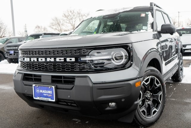 2025 Ford Bronco Sport Outer Banks's photo
