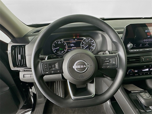 2025 Nissan Pathfinder S photo 11