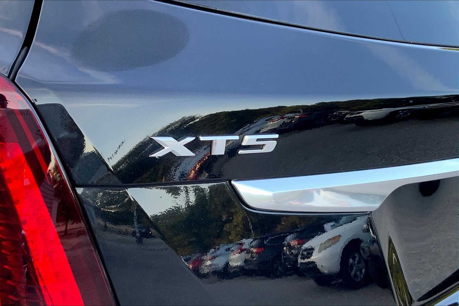 2022 Cadillac XT5 Luxury Sport photo 28