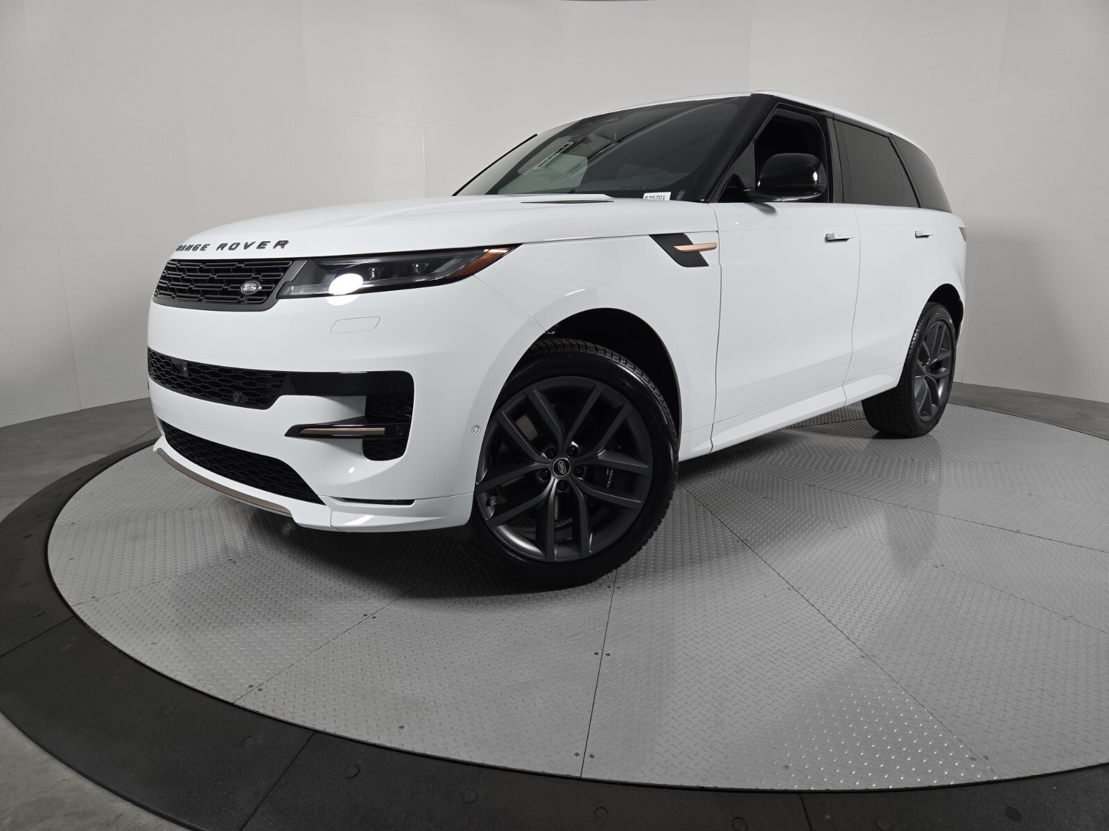 2025 Land Rover Range Rover Sport SE photo 30