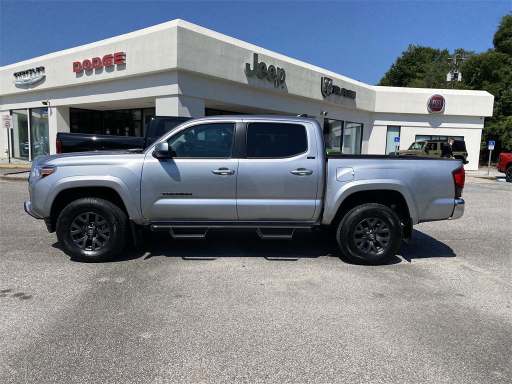 2023 Toyota Tacoma SR5 photo 4