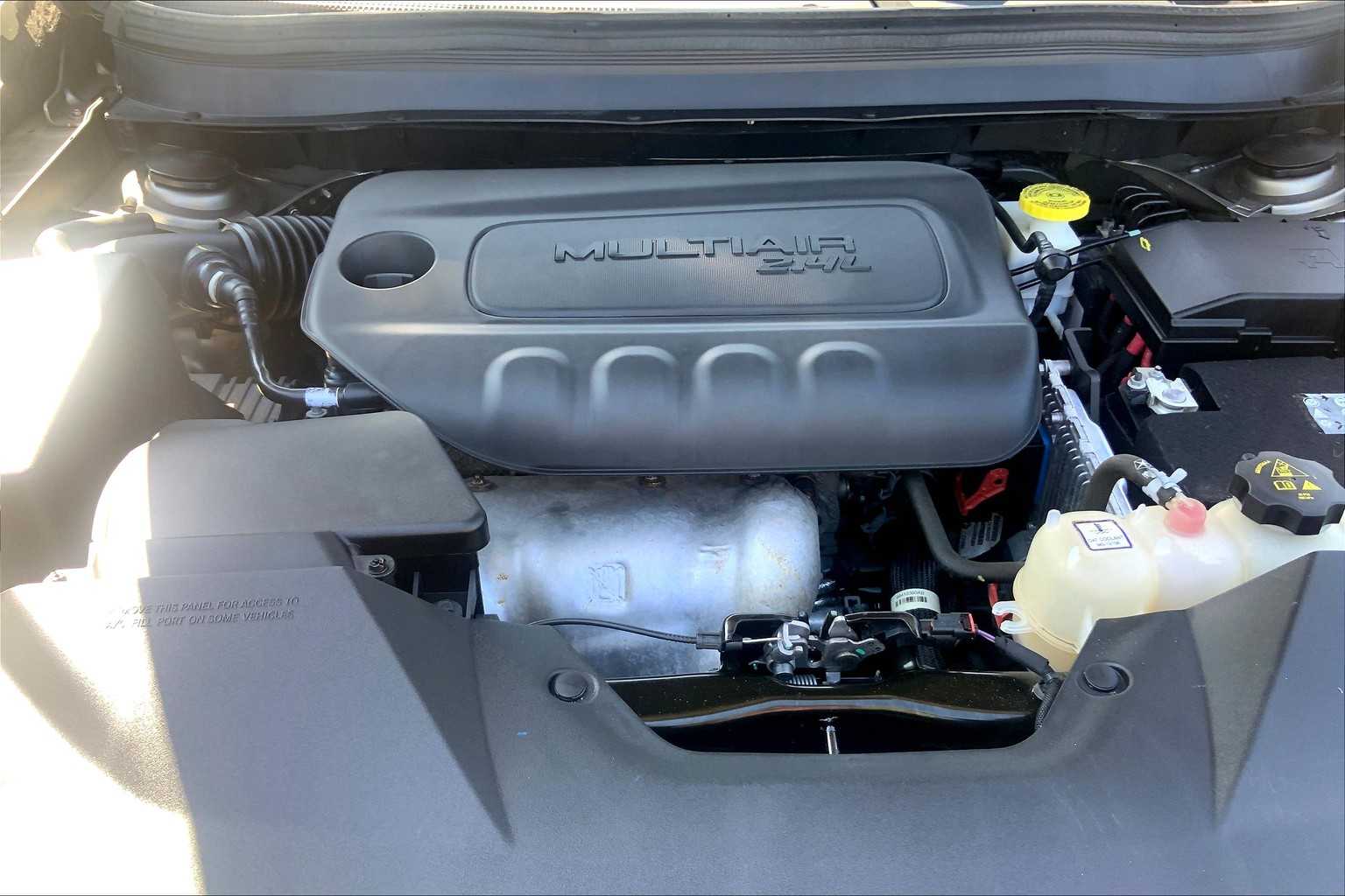 2020 Jeep Cherokee Latitude photo 32