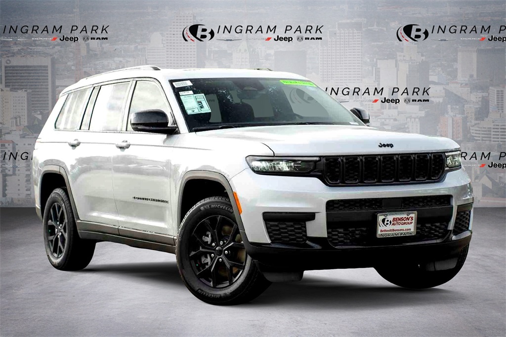 2025 Jeep Grand Cherokee L Altitude's photo