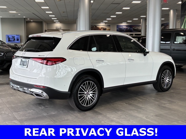 2025 Mercedes Benz GLC 300 4MATIC photo 3