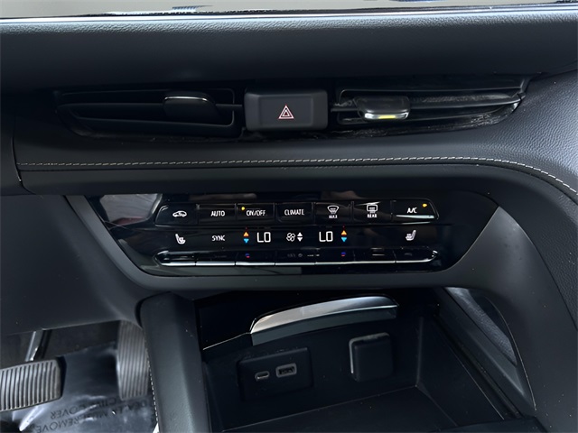2023 Buick Envision Preferred photo 17