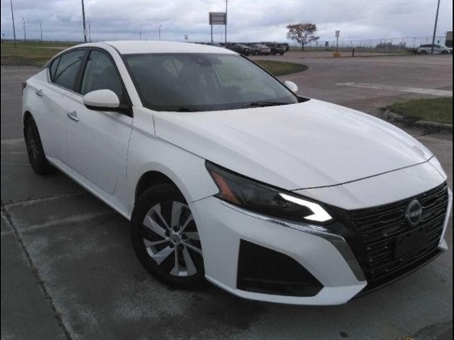2023 Nissan Altima S